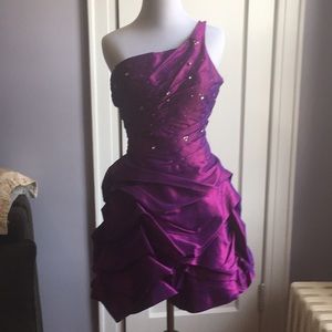 PURPLE PROM DRESS OR QUINCEÑERA DRESS